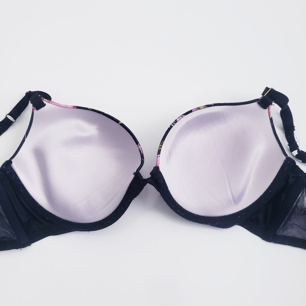 Victoria's Secret Black Floral Pushup Bra - Picture 5 of 8